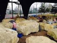 Paris police dump boulders to stop migrant camp spreading | Daily ...
