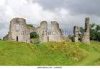 Ruins of Newcastle Emlyn ...