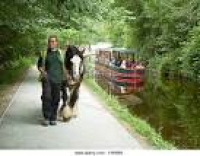 Horse drawn boat in Llangollen ...
