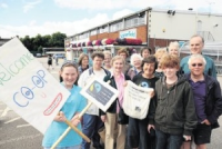 Shoppers welcome Co-op to