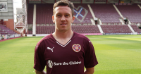 Hearts sign former Dundee