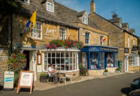 Stow-on-the-Wold Tourist