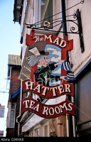 Lyndhurst - The Mad Hatter Tea