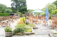 Holts Arms: BEER GARDEN