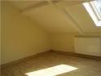 3 bedroom flat to rent in Flat Above All Blacks Arms, Gurnos ...