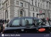 London, UK. 08th Nov, 2016. A London black cab joins the grid lock ...