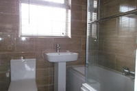 to rent in Staveley Road,