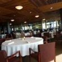 Steamers Restaurant: A table