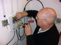 our electrician courses.