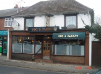 Peg and Parrot, Totton
