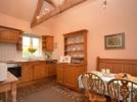 Traditional kitchen/ dining ...