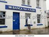 Bank of Scotland (Banca na h-Alba) signs over branch in Portree ...