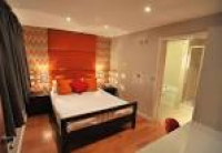 Book Oaklands Hotel And Court,