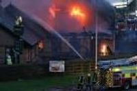 Northampton Sixfields pub staff praised over fire - BBC News