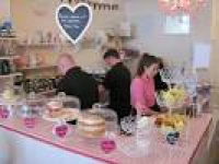 Cariad Cupcakes - A busy cafe in Brecon (24/May/15). - Picture of ...