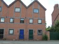 2 bed Mews to rent in Warwick